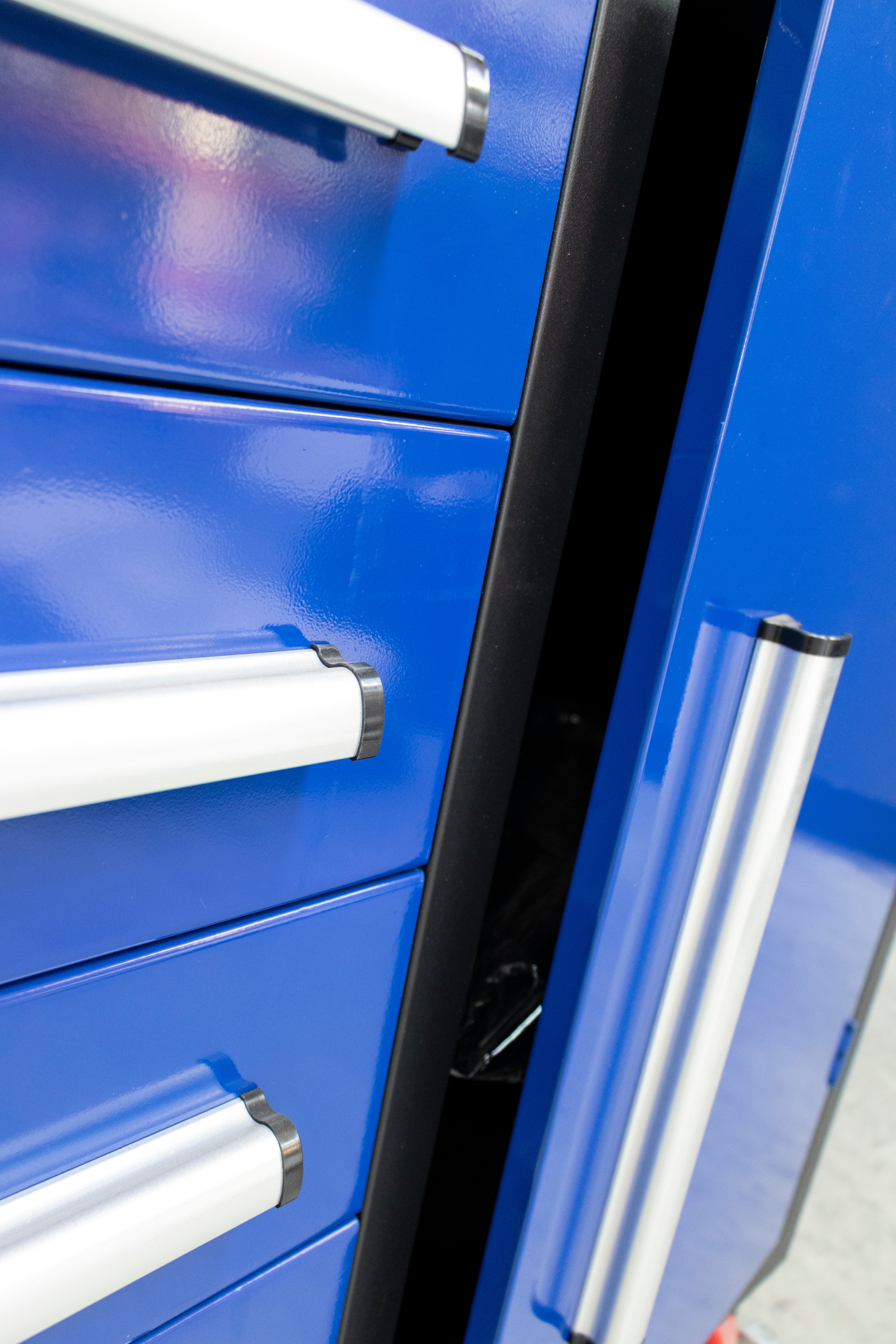 Ultimate Cabinet and Workbench Blue