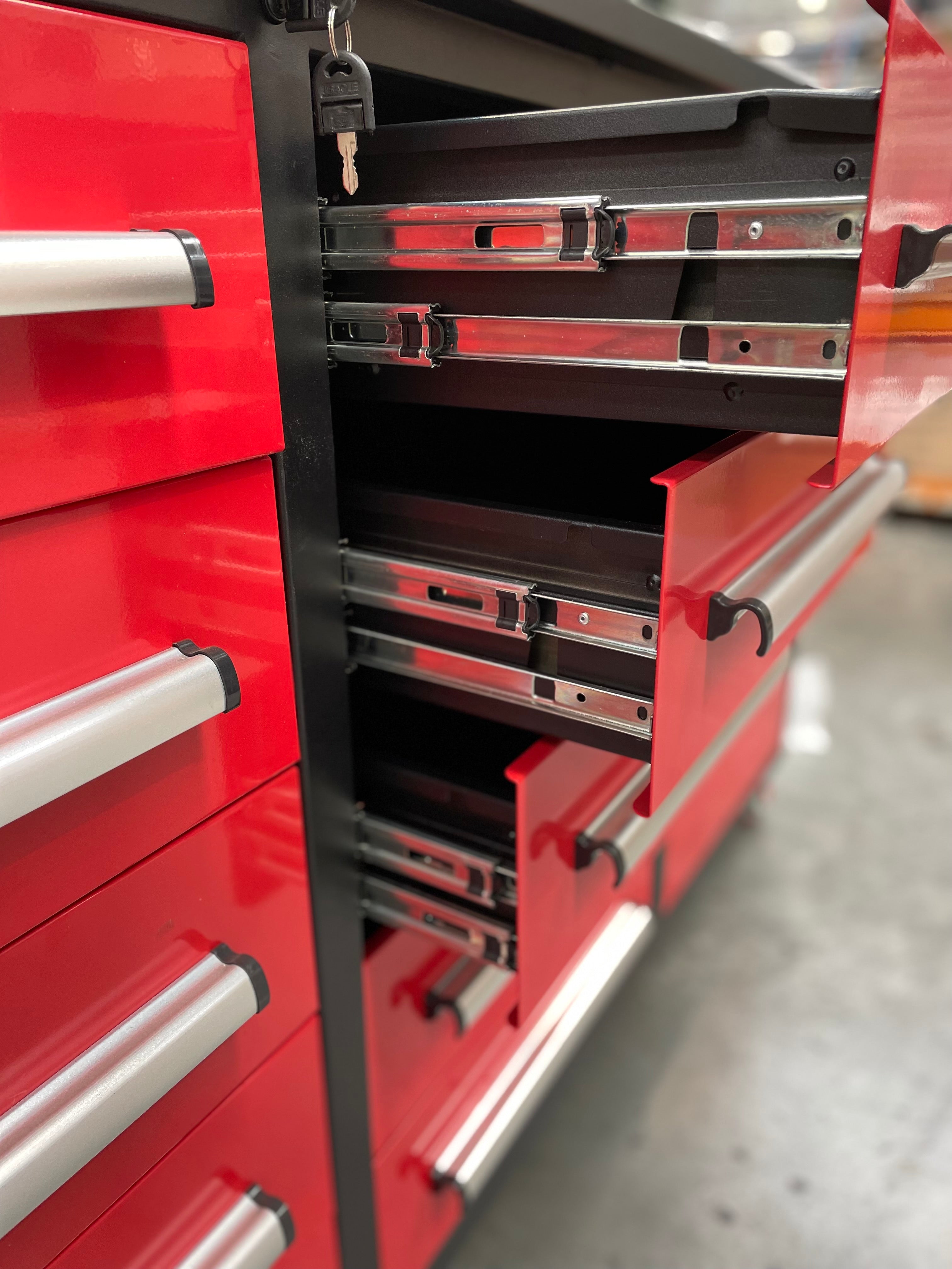 Ultimate Heavy Duty Workbench Red