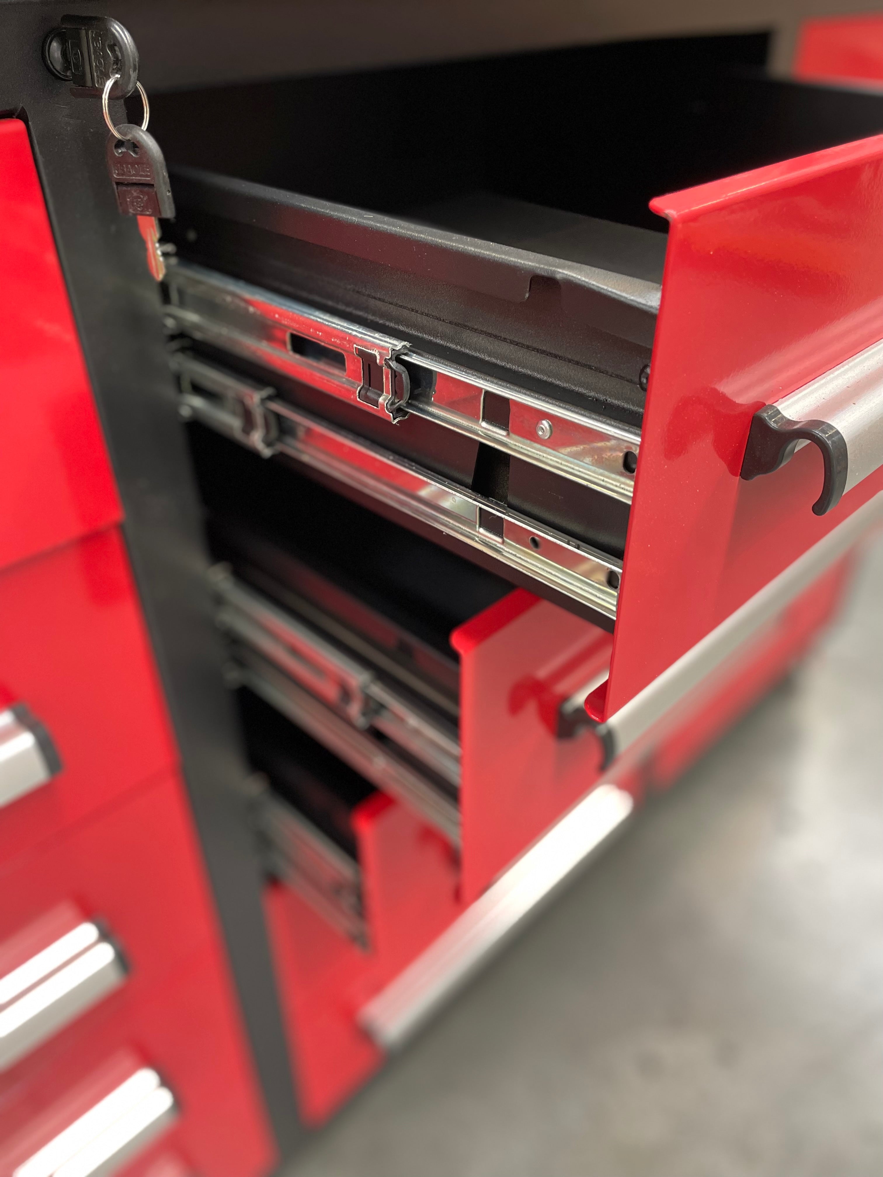 Ultimate Heavy Duty Workbench Red