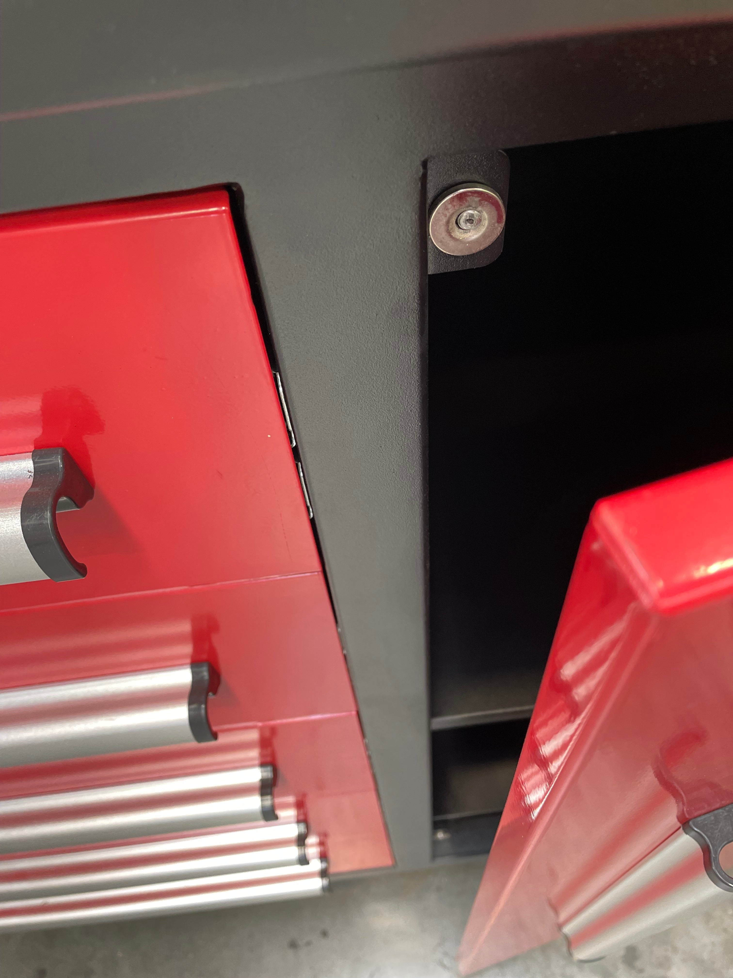 Ultimate Heavy Duty Workbench Red