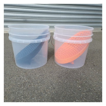 RockCar Two-Bucket Wash Kit with Mitt Slides – 17L