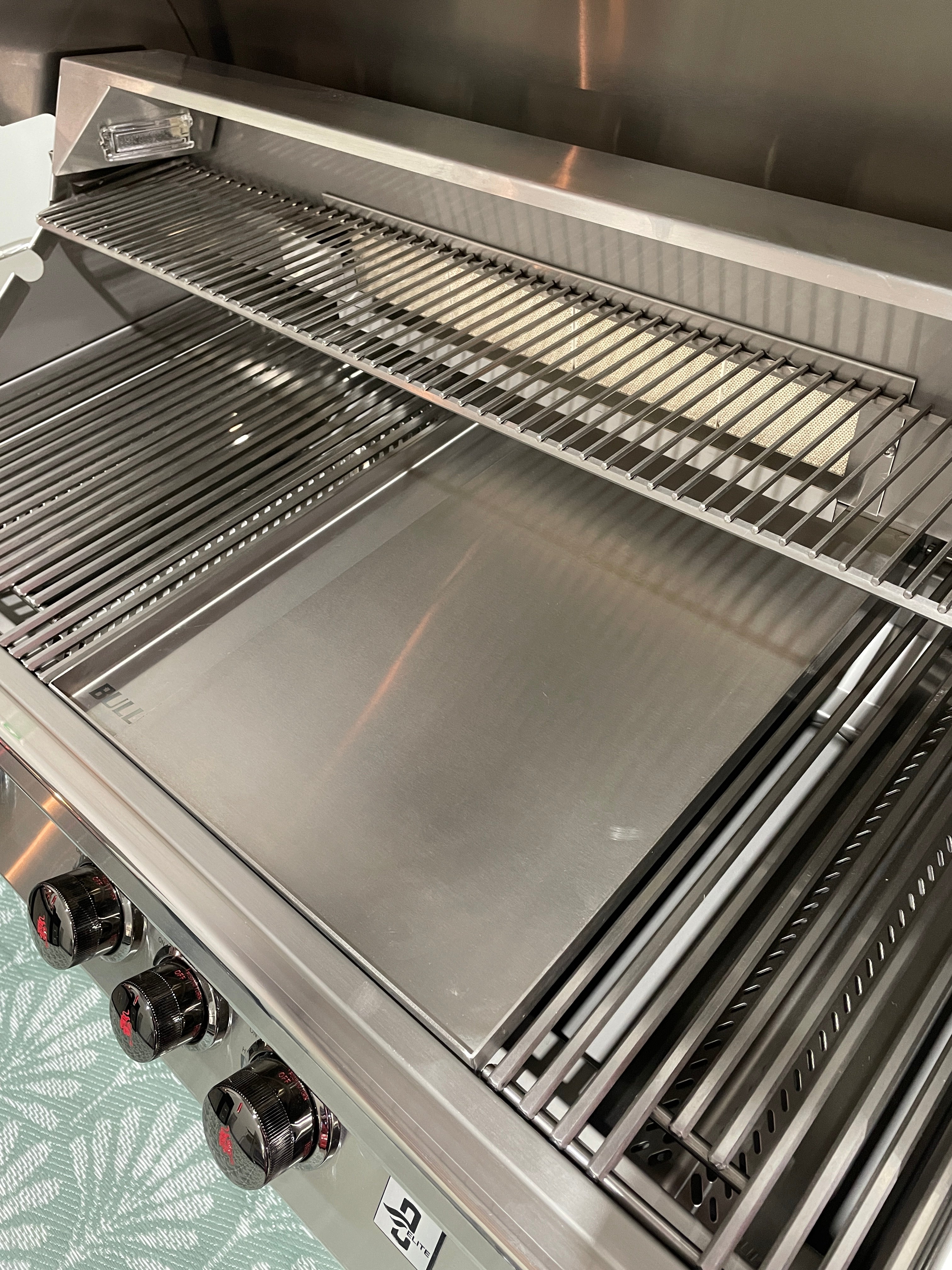 Slide-In Removable Griddle - Image 3
