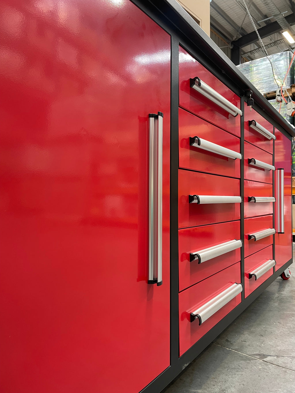 Ultimate Heavy Duty Workbench Red | GWS